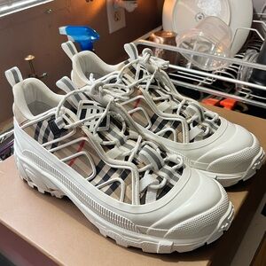 Burberry White and Gray Mesh Sneakers